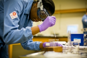 Chemistry student working in the lab